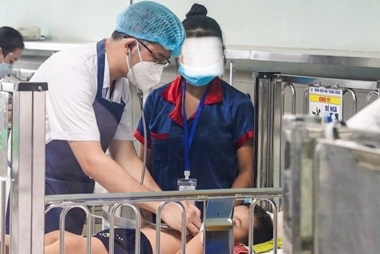 Bộ Y tế cảnh báo dịch bệnh do Adenovirus và đau mắt đỏ