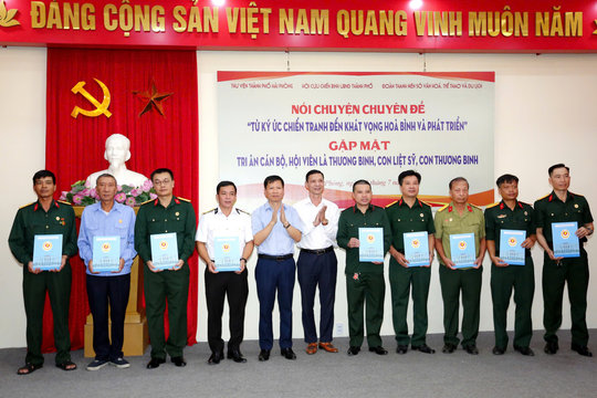 Ôn ký ức chiến tranh, bồi đắp khát vọng hòa bình