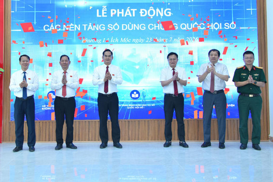 HĐND phường Lê Ích Mộc thực hiện 'kỳ họp số' trên nền tảng Q-Cabinet