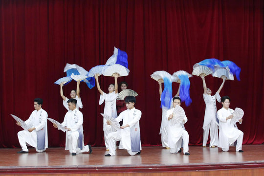 Nhà hát Sân khấu truyền thống Hải Phòng sẵn sàng biểu diễn tại Chợ quê thời Mạc 2026