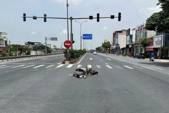 Công an xã Lai Khê tìm người lái xe gây tai nạn rồi bỏ trốn