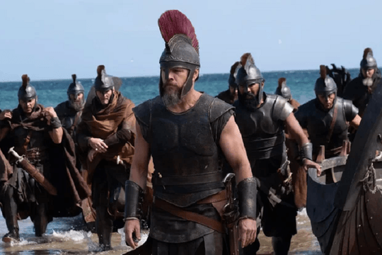 Bom tấn 'The Odyssey' giữ vững ngôi vương phòng vé
