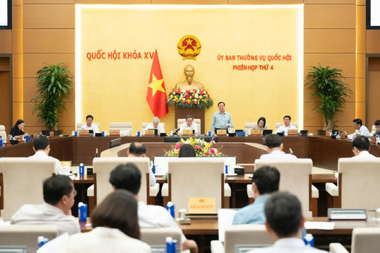 Đổi mới tư duy xây dựng pháp luật và cải cách tư pháp trong giai đoạn mới