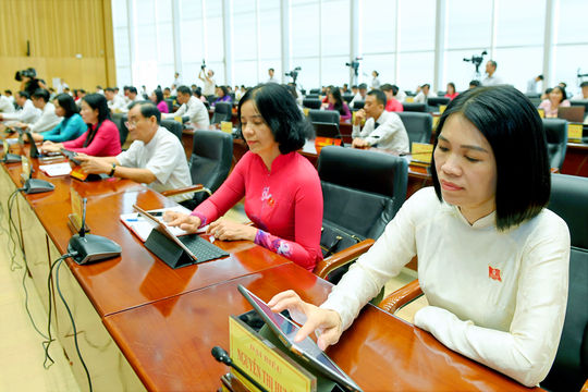 Kỳ họp thứ 3 HĐND thành phố Hải Phòng tiếp tục làm việc và bế mạc