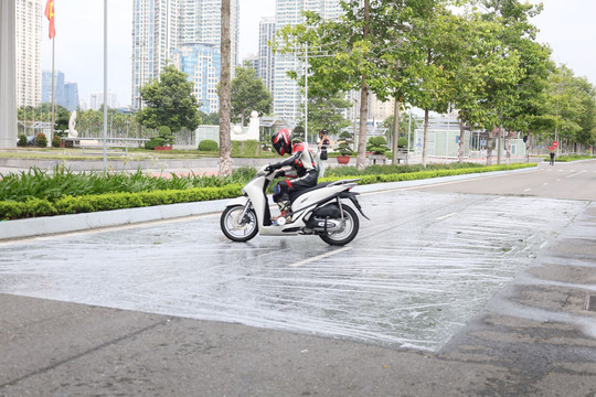 Hệ thống chống bó cứng phanh trên xe mô tô có thể giảm gần 30% số vụ tai nạn
