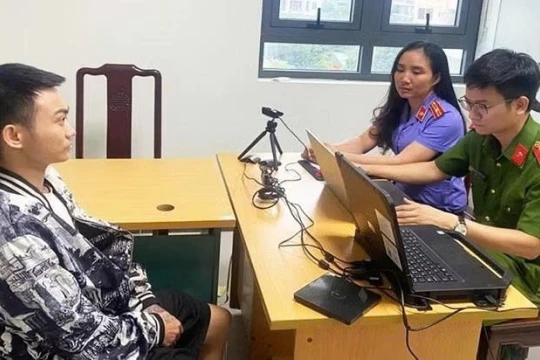 Tuổi mới lớn bỏ nhà đi, hiểm họa rình rập