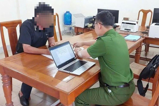 Công an xã Khúc Thừa Dụ phạt 12,5 triệu đồng người vu khống, xúc phạm trên mạng xã hội