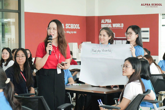 Giáo viên học hè, nâng cao chất lượng dạy học