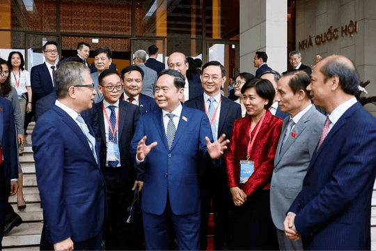 Chủ tịch Quốc hội Trần Thanh Mẫn làm việc với các Trưởng cơ quan đại diện Việt Nam ở nước ngoài