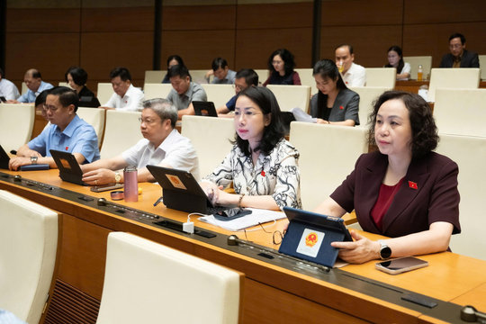 Đề xuất giảm 34% chi phí cho lao động đi làm việc ở nước ngoài