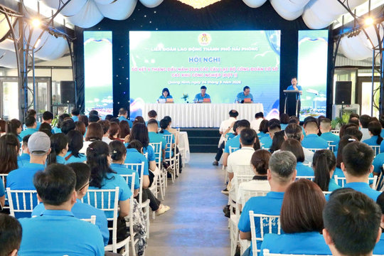 Lắng nghe đoàn viên, chăm lo người lao động khu công nghiệp