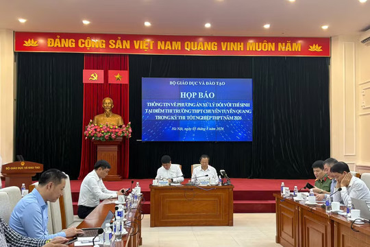Hủy kết quả, tổ chức thi lại tất cả các môn ở Trường THPT chuyên Tuyên Quang