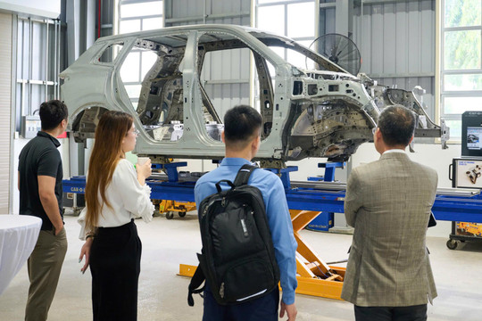 Ford Việt Nam dự kiến đào tạo 4.500 nhân sự đại lý mỗi năm