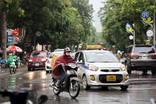 Bạch Long Vỹ có gió mạnh, Bắc Bộ tiếp tục mưa dông