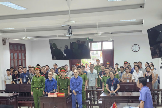 Tiến 'Bịp' lĩnh 8 năm tù về tội tổ chức sử dụng ma túy