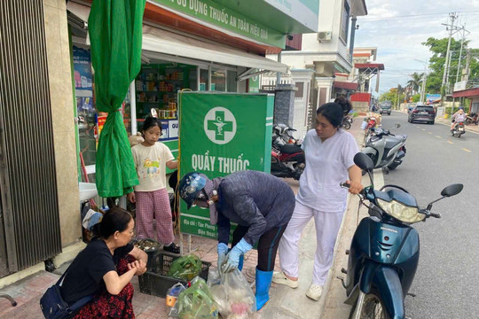2 trường hợp đầu tiên ở Kiến Hải bị xử phạt do không phân loại rác tại nguồn
