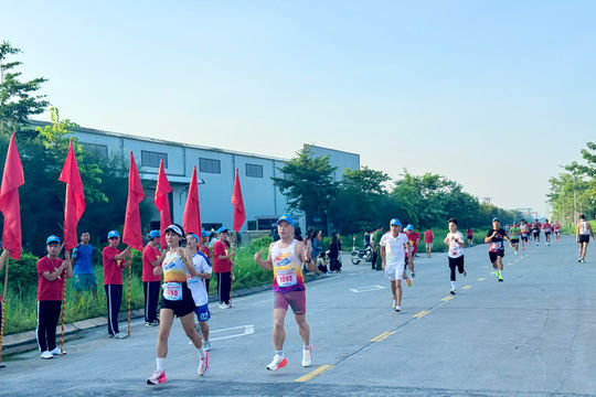 Over 5,000 people join industrial park running event