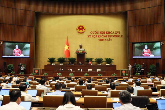 Thảo luận dự thảo Luật sửa đổi, bổ sung một số điều của Luật Người lao động Việt Nam đi làm việc ở nước ngoài theo hợp đồng