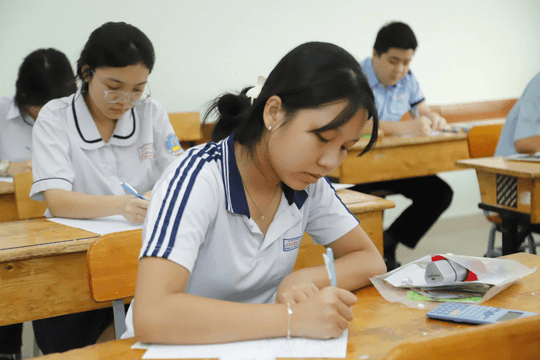 Nhiều trường đại học tại thành phố Hồ Chí Minh công bố điểm trúng tuyển