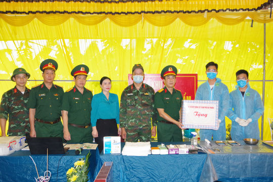 Dâng hương, động viên lực lượng lấy mẫu hài cốt liệt sĩ phục vụ giám định ADN