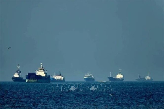 Iran kéo dài xung đột, dùng eo biển Hormuz gây sức ép lên Mỹ