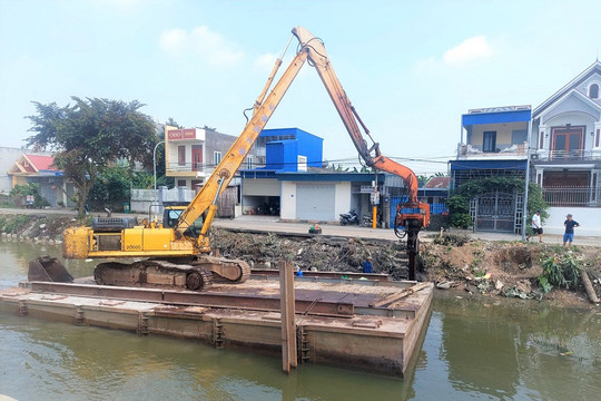 Gia cố kè kênh An Kim Hải nhánh 2