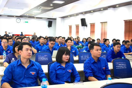 Củng cố kỹ năng bảo vệ nền tảng tư tưởng của Đảng cho 200 thủ lĩnh Đoàn