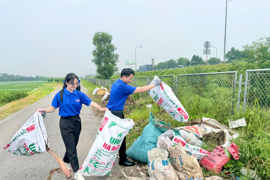 Tuổi trẻ Hải Phòng ra quân xây dựng nông thôn mới nâng cao, kiểu mẫu