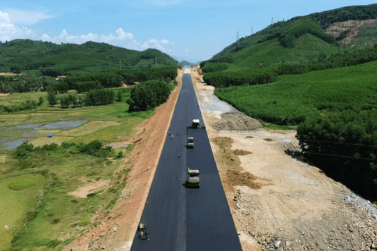 Đẩy nhanh tiến độ giải ngân các dự án giao thông