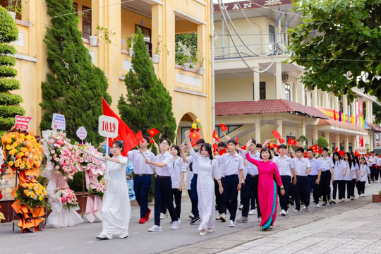 Học sinh Hải Phòng tựu trường từ ngày 24/8