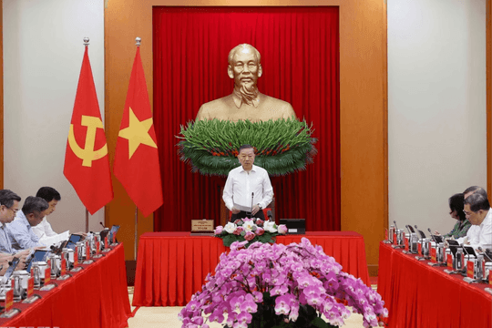 Nghiên cứu sửa đổi, bổ sung Điều lệ Đảng xuất phát từ yêu cầu thực tiễn