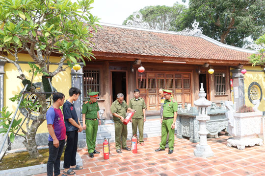 Chung sức, đồng lòng giữ bình yên ngay từ cơ sở