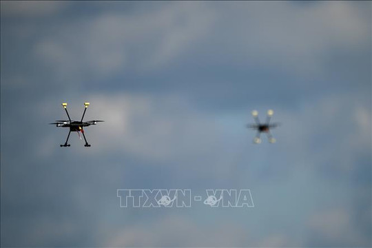 Pháp đối mặt với nạn tuồn hàng cấm vào nhà tù bằng UAV