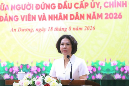Người đứng đầu cấp ủy, chính quyền phường An Dương đối thoại với đảng viên và nhân dân
