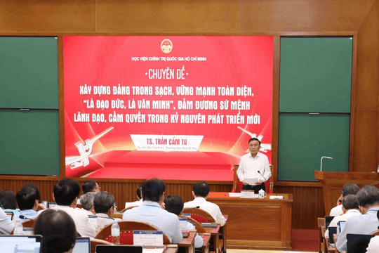 Chú trọng kiểm tra, giám sát, kỷ luật Đảng
