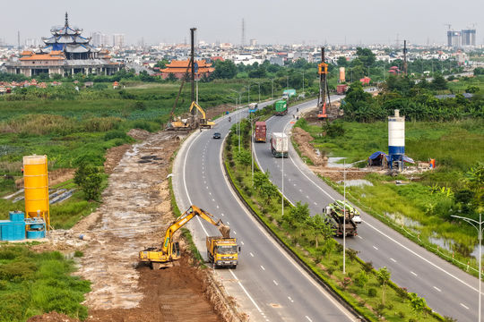 Cần một 'lá chắn' pháp lý cho khu vực công