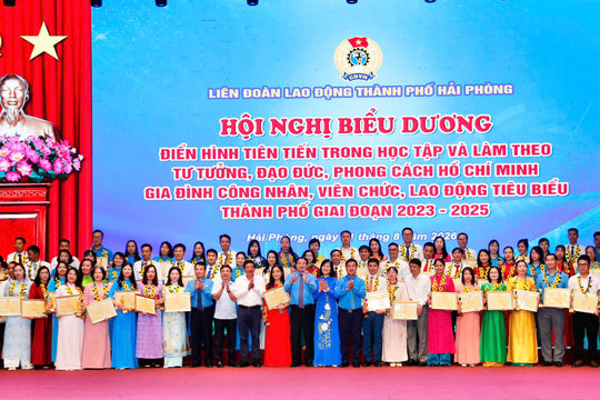 Công đoàn Hải Phòng biểu dương 111 điển hình học và làm theo Bác
