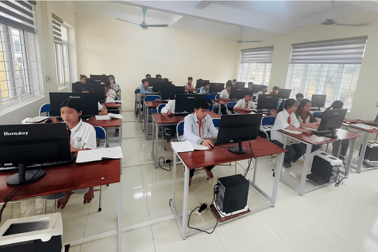 Bảo vệ trẻ em trên môi trường số trở thành yêu cầu cấp bách