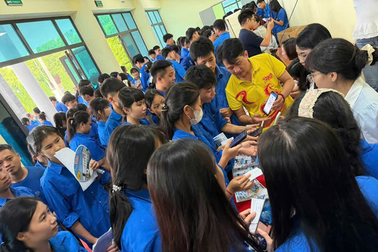 Hơn 1000 người lao động Vị Xuyên được tư vấn, giới thiệu việc làm tại Hải Phòng
