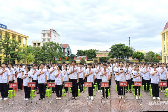 Một số trường học tựu trường ngày 24/8