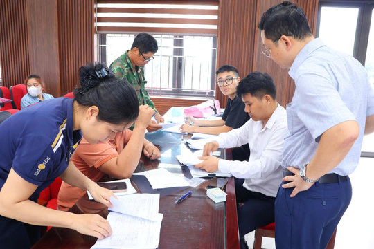 Gỡ từng điểm nghẽn, tăng tốc giải phóng mặt bằng tuyến đường sắt