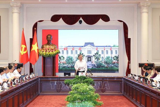 Phấn đấu mỗi người dân được tiếp cận dịch vụ thiết yếu và cơ hội phát triển
