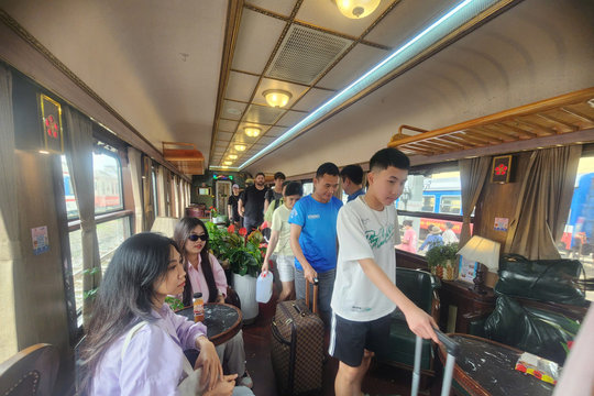 Tăng 12 chuyến tàu Hà Nội - Hải Phòng dịp Quốc khánh 2/9