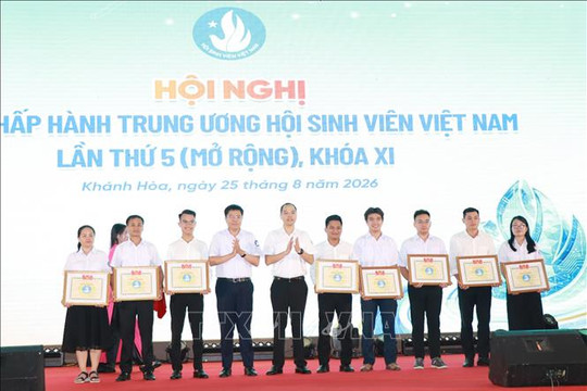 Tạo môi trường để sinh viên phát triển và đóng góp cho cộng đồng