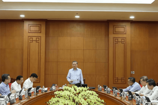 Phải tạo chuyển biến căn bản, thực chất trong công tác cán bộ