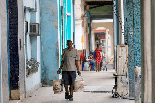 Cuba phản đối quyết định gia hạn trừng phạt của Mỹ