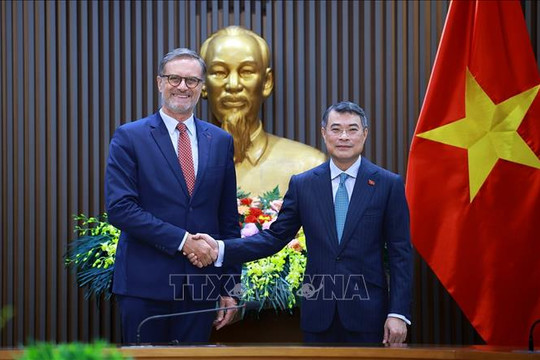 Tiếp tục làm sâu sắc hơn nữa quan hệ Đối tác chiến toàn diện Việt Nam - Pháp