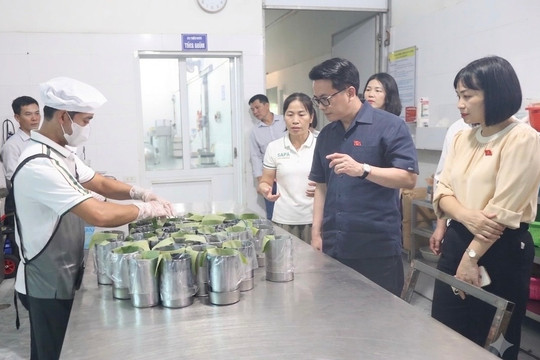 Giám sát thực hiện chính sách, pháp luật về an toàn thực phẩm tại xã Nam Sách