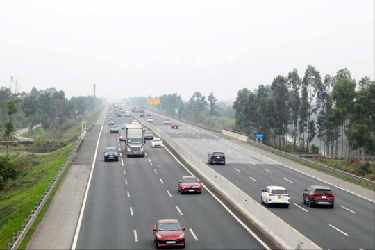 Đổi mới sát hạch, nâng kỹ năng lái xe thực tế
