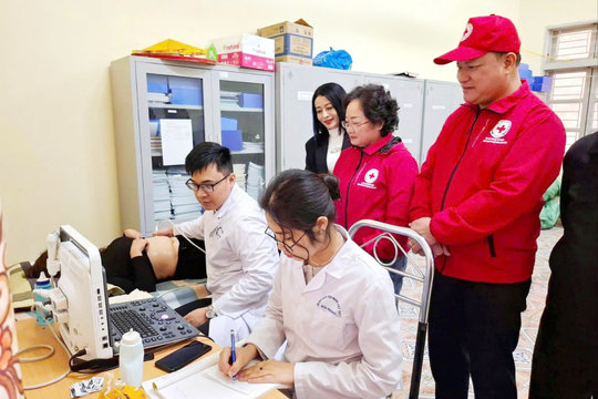 Những lương y góp sức vì sức khỏe cộng đồng